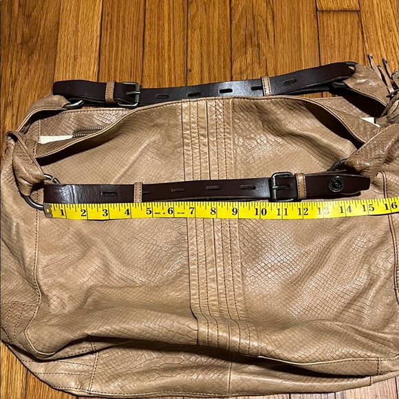 Elegant Tan Leather Hobo Bag - Picture 15 of 15